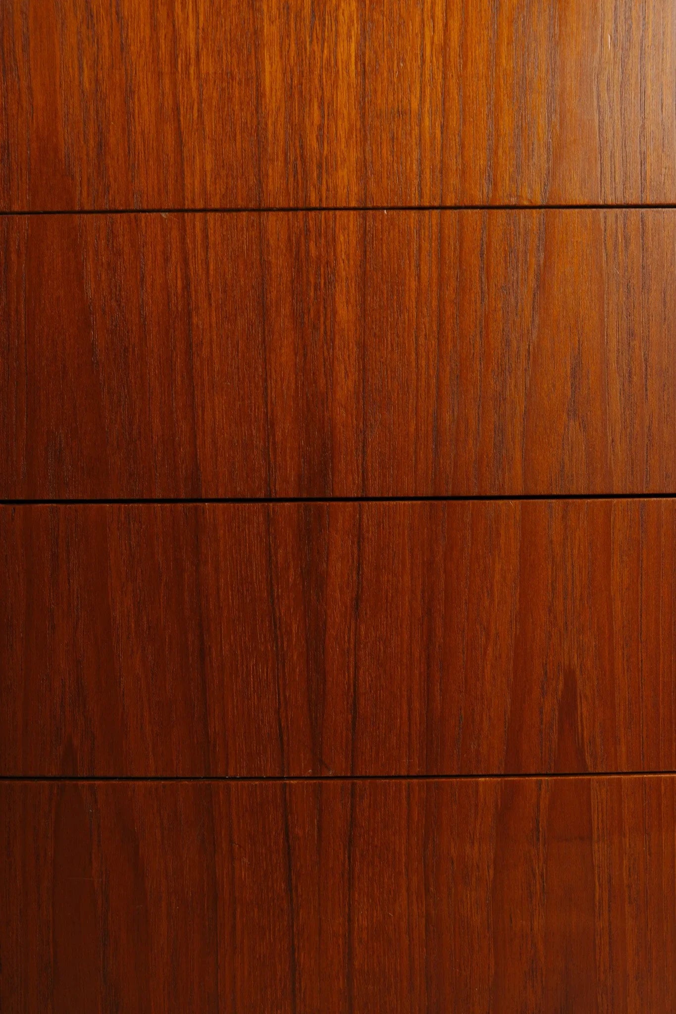 Large Chest of Drawers in Teak