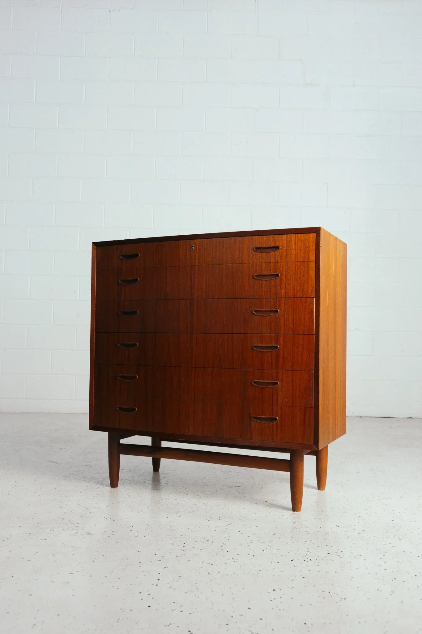 Large Chest of Drawers in Teak