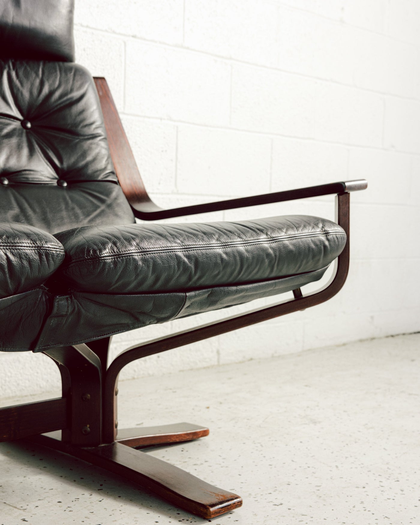 Joe Rufenacht 2-Seater Lounge