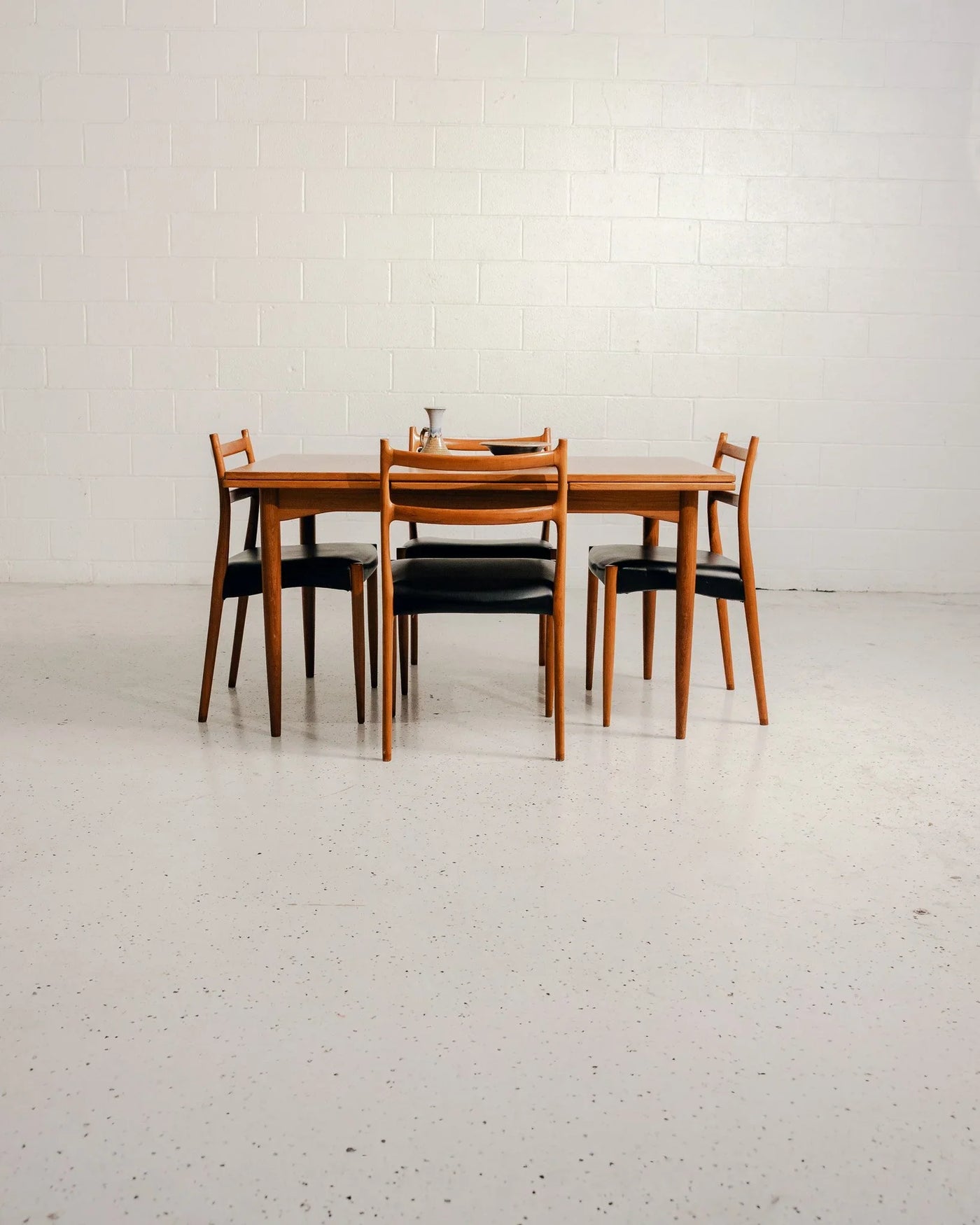 Parker Extension Dining Table