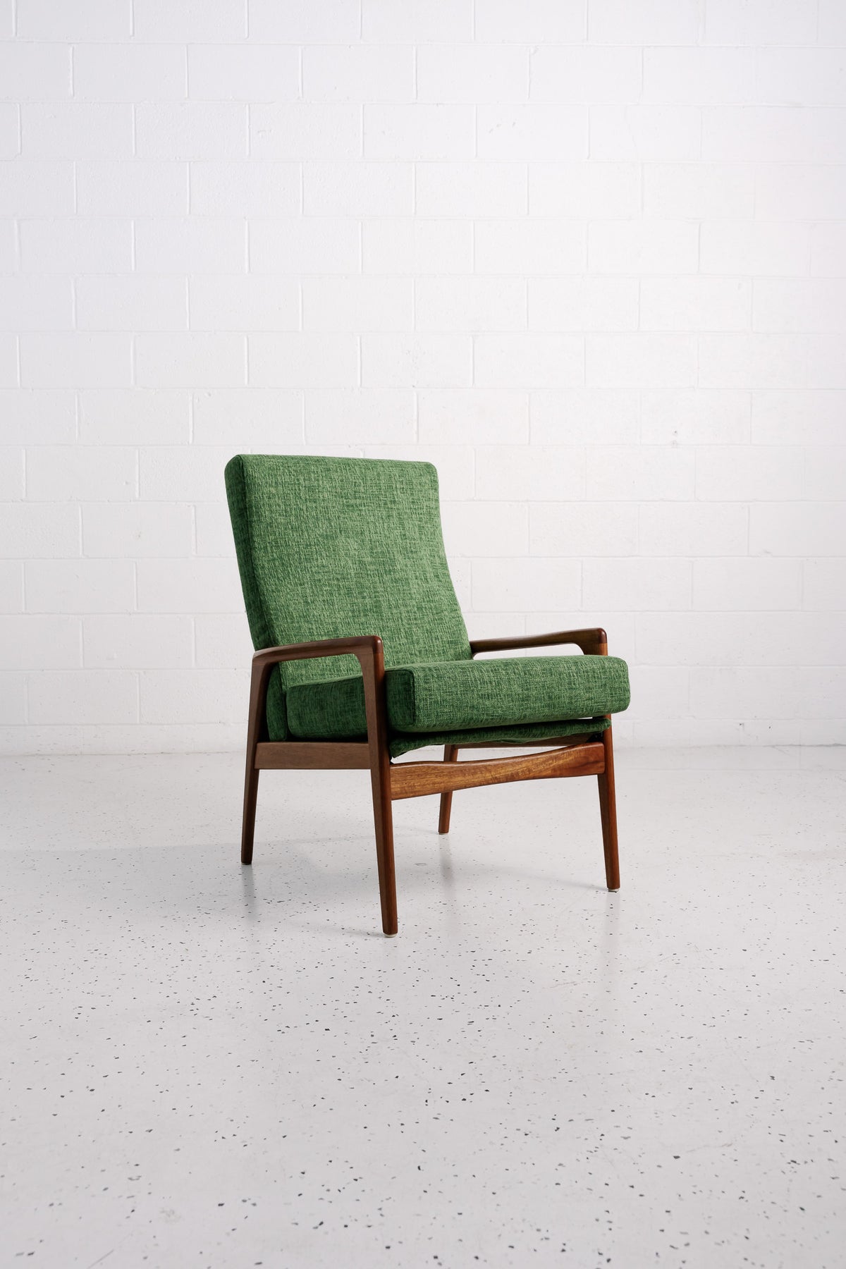 Fully restored Fler E71 armchair in green upholstered fabric