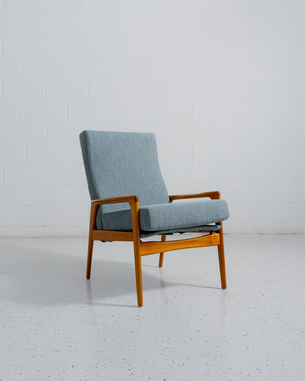 E71 Armchair by Fler