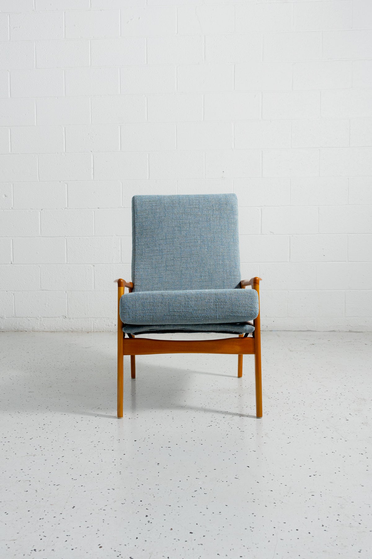 E71 Armchair by Fler