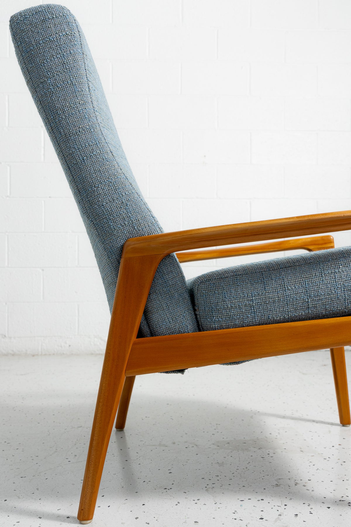 E71 Armchair by Fler