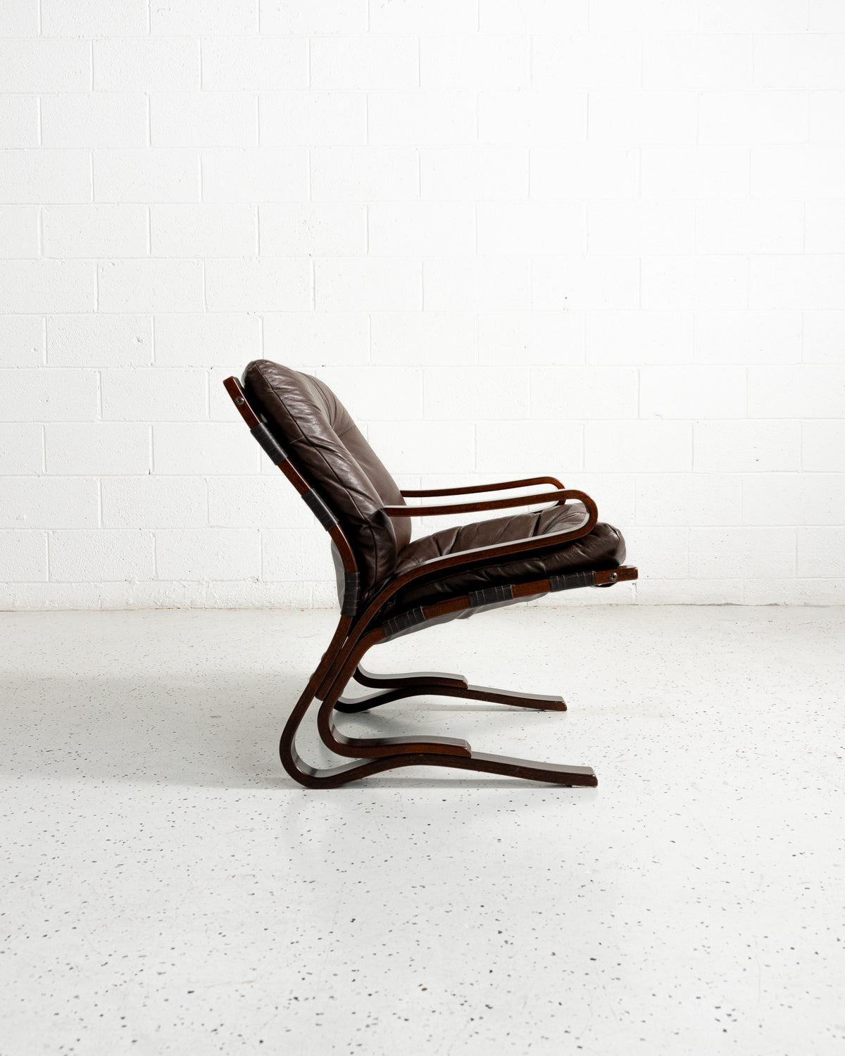 Additional view of Skyline Lounge Chair by Einar Hove