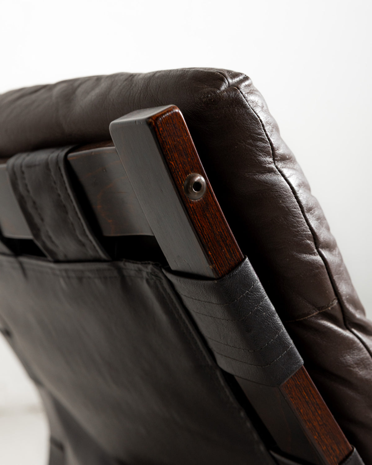 Additional view of Skyline Lounge Chair by Einar Hove