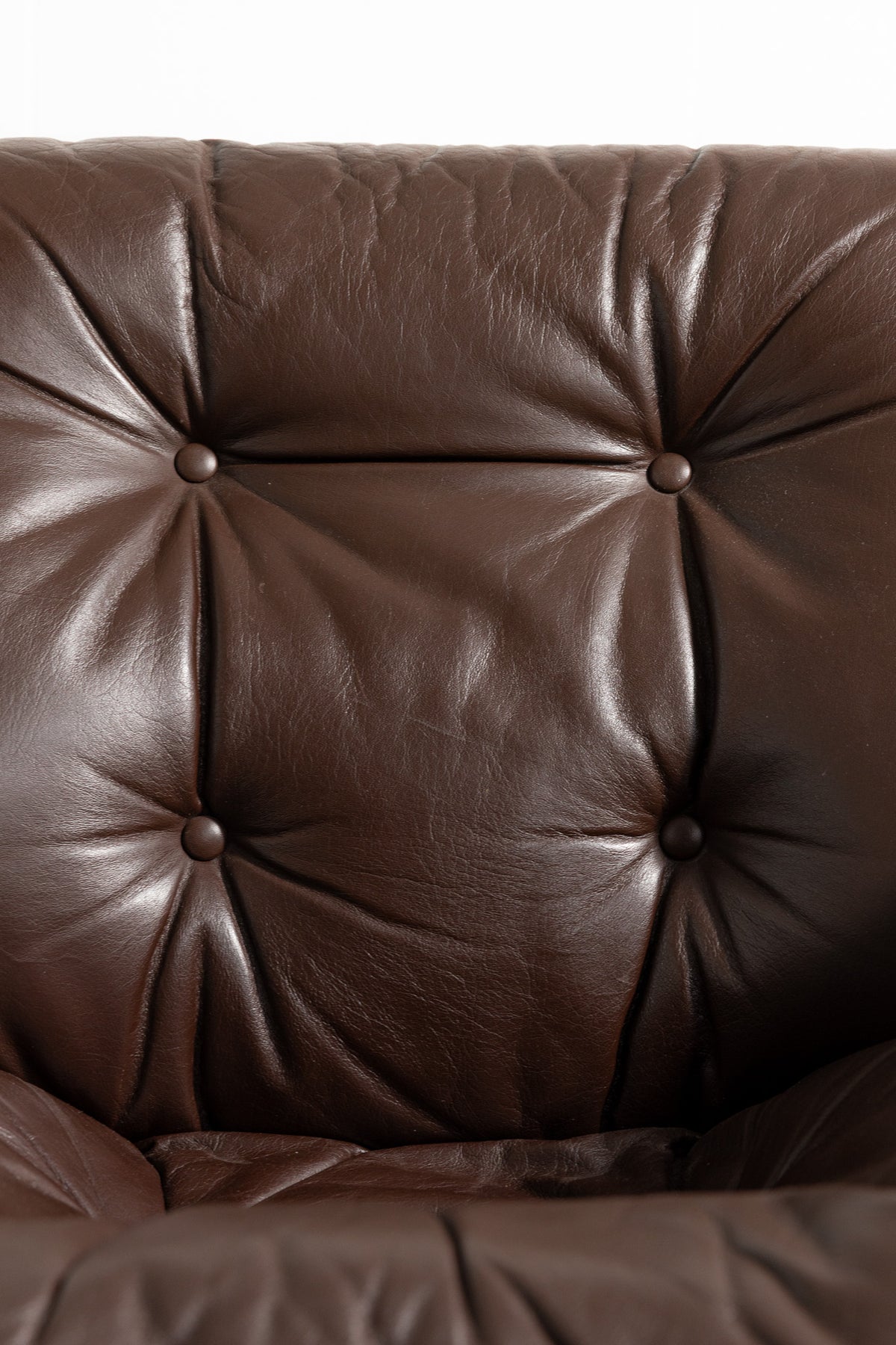 Additional view of Skyline Lounge Chair by Einar Hove