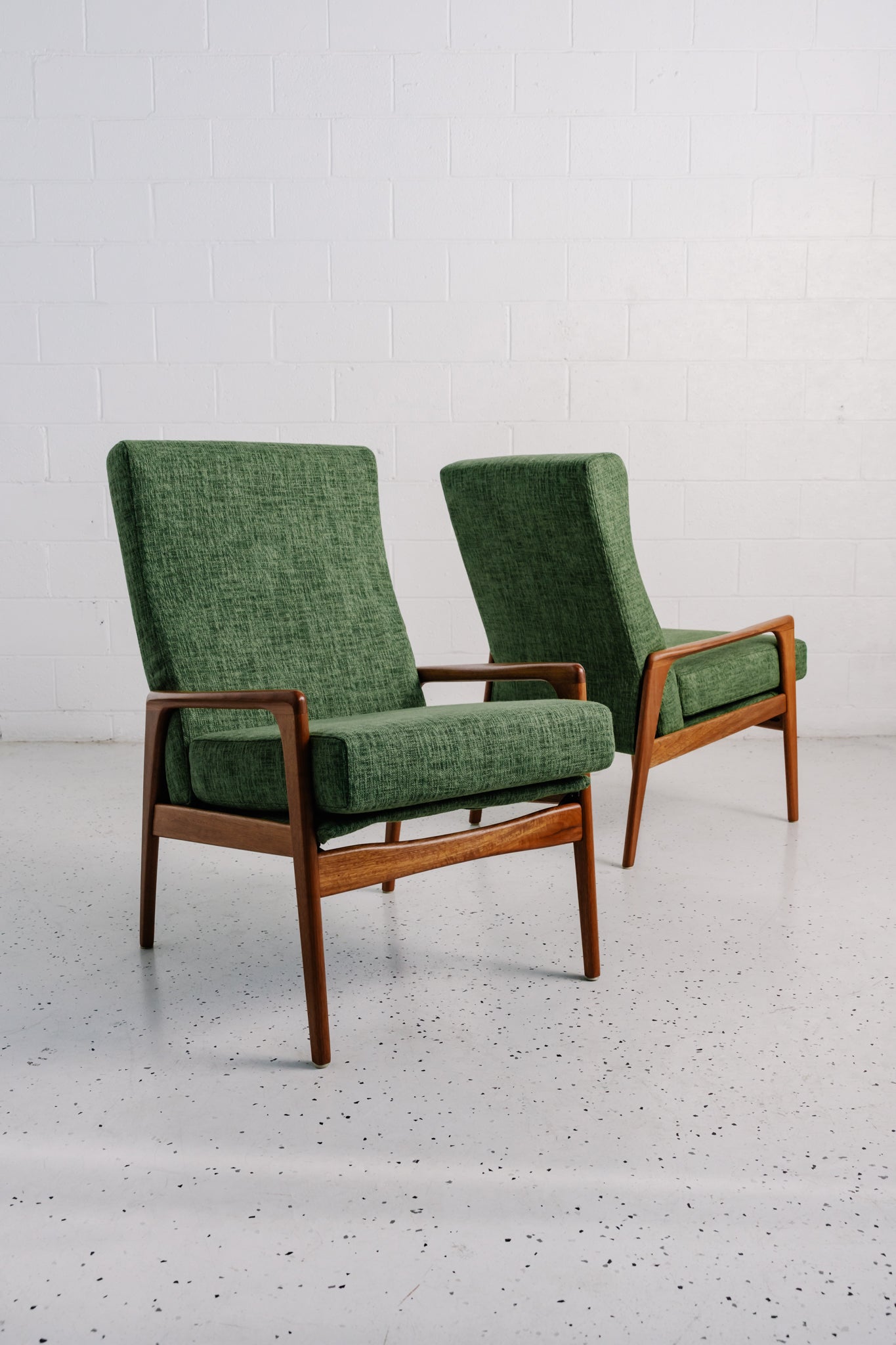 Pair of E71 Armchairs by Fler