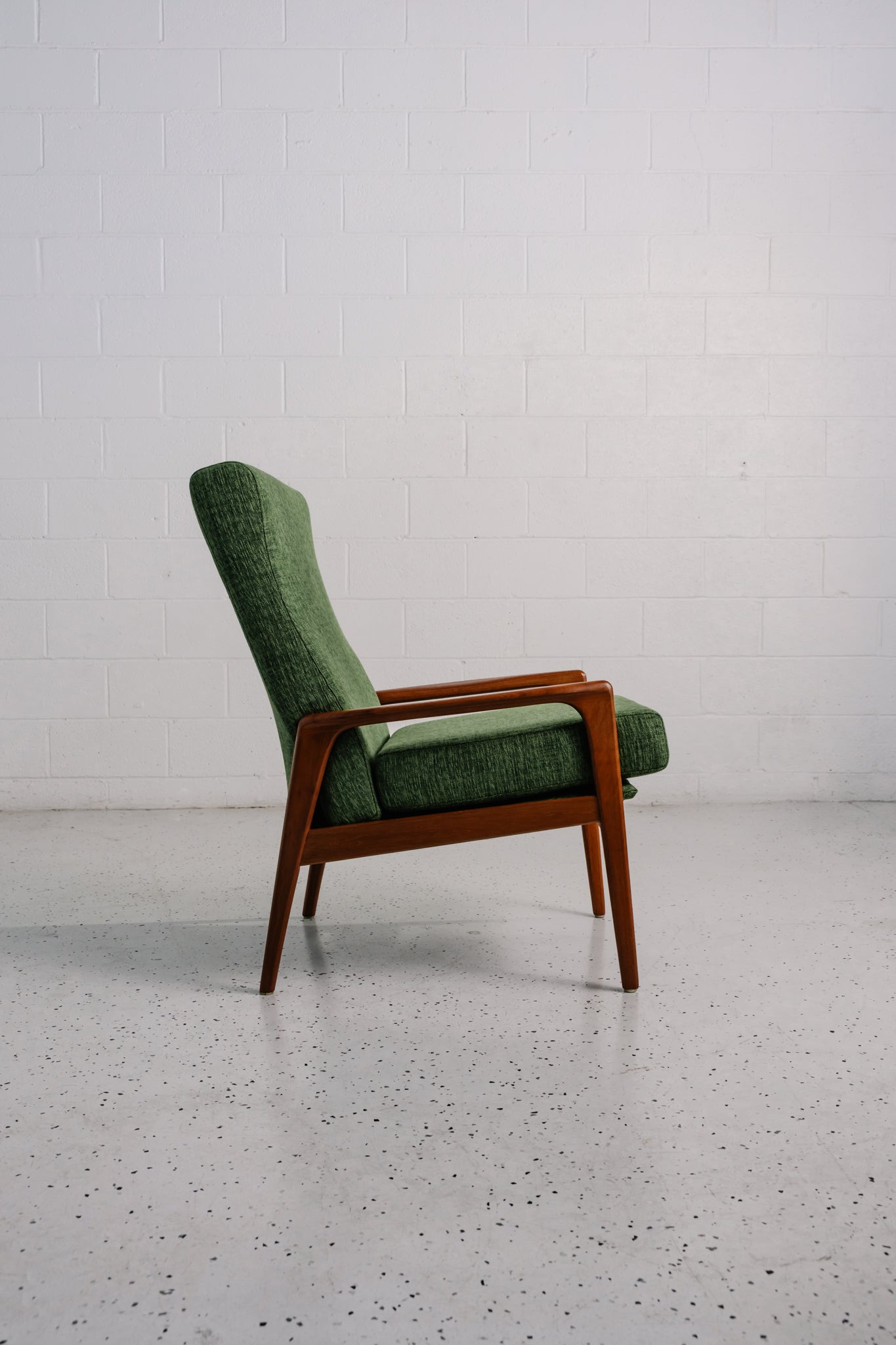 Pair of E71 Armchairs by Fler