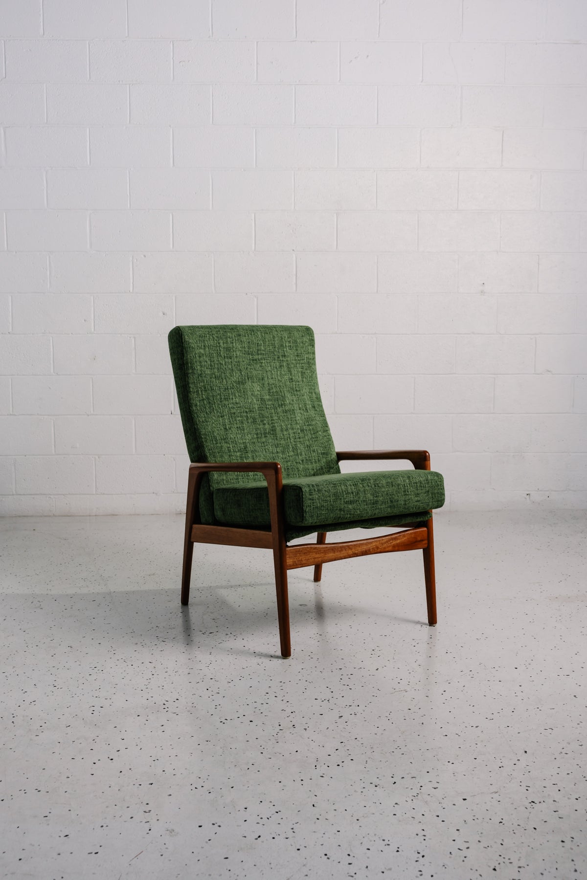 Pair of E71 Armchairs by Fler