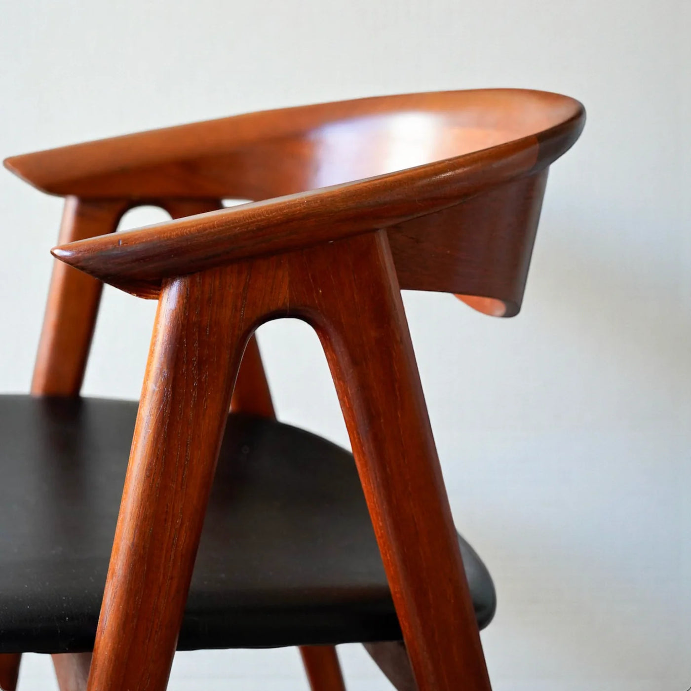#52 Compass Chair by Erik Kirkegaard