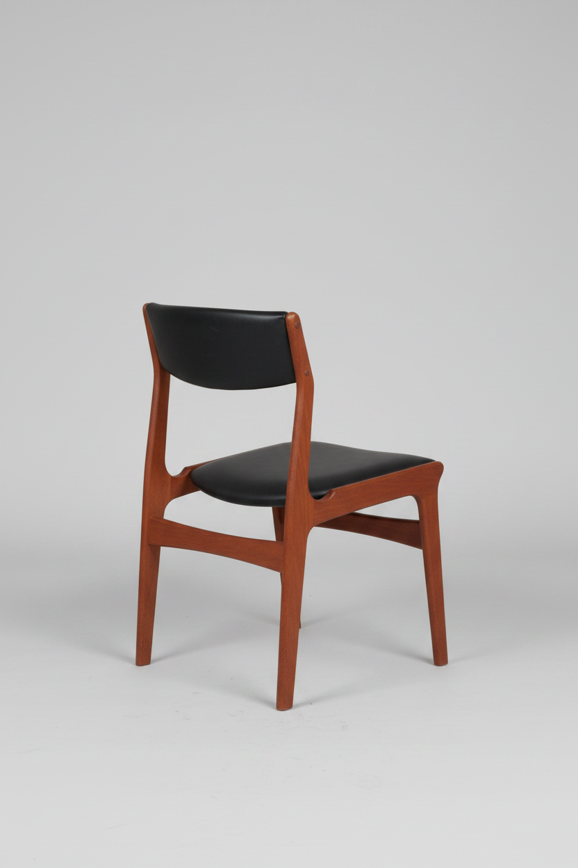 Set of Eight Teak Chairs by Nova Møbler